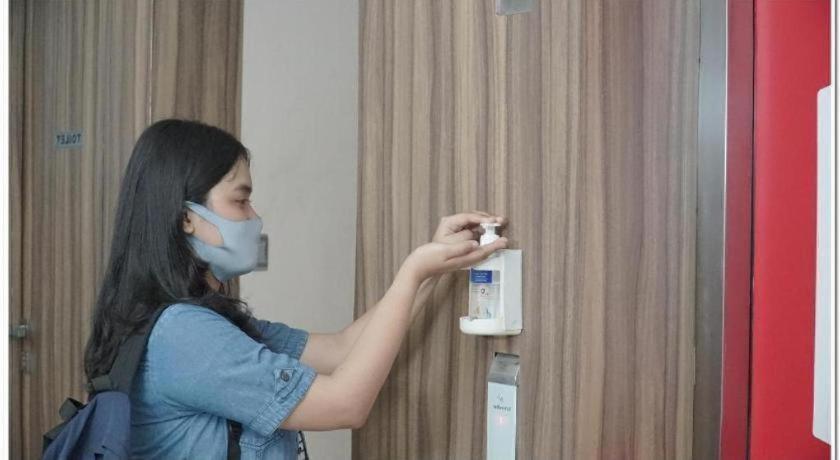 Reddoorz Plus Near Mall Bali Galeria 2 Denpasar  Ngoại thất bức ảnh