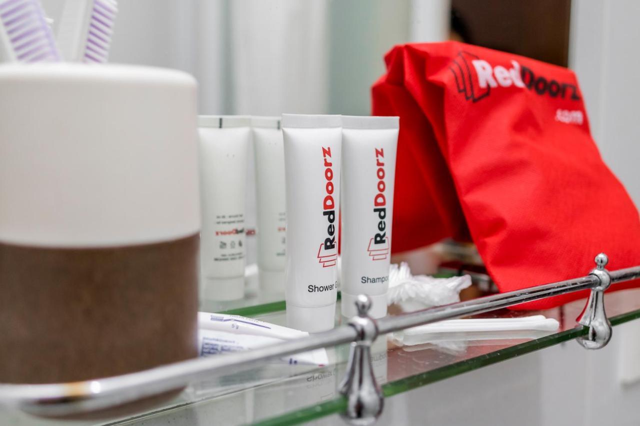 Reddoorz Plus Near Mall Bali Galeria 2 Denpasar  Ngoại thất bức ảnh