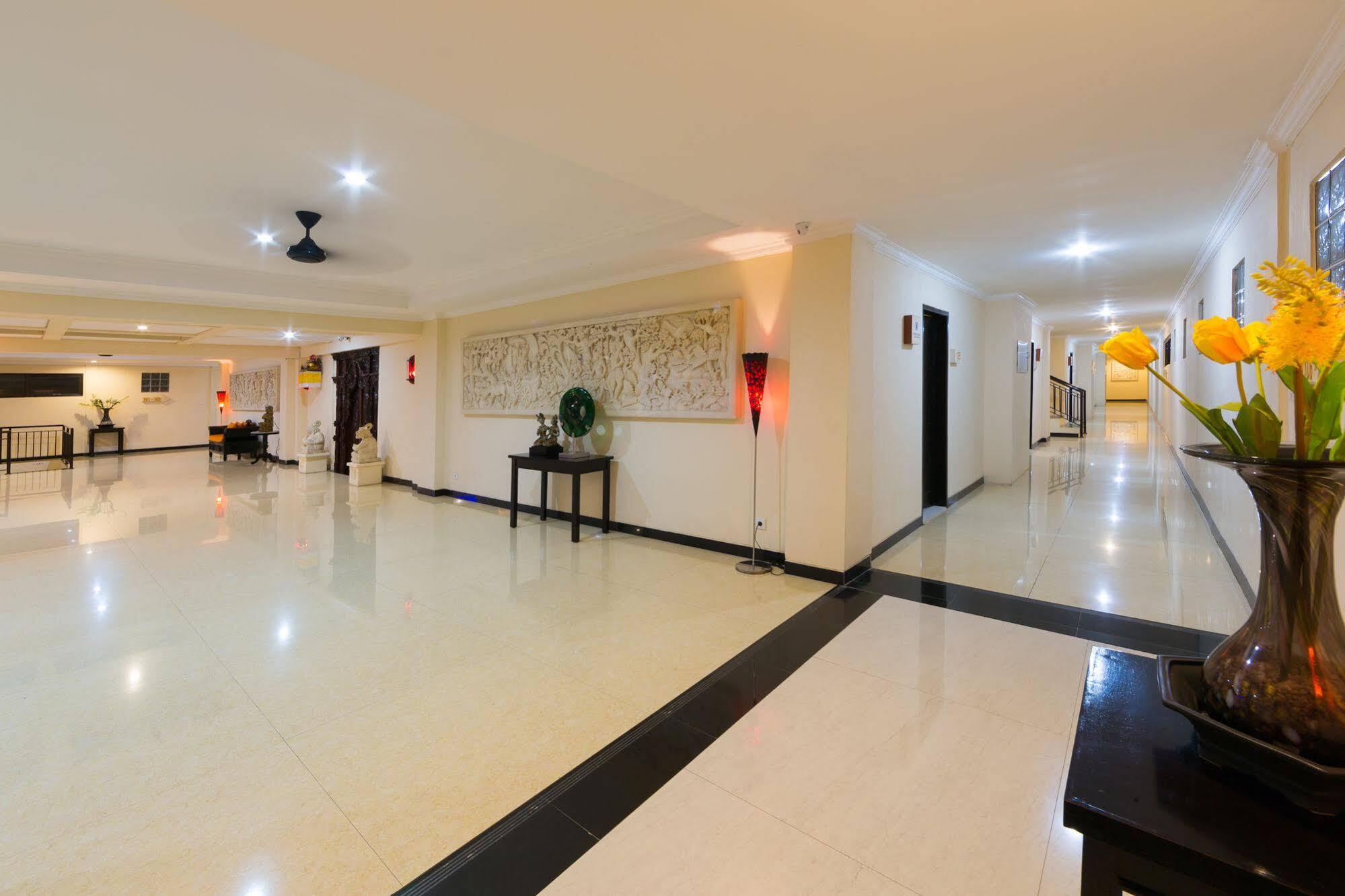Reddoorz Plus Near Mall Bali Galeria 2 Denpasar  Ngoại thất bức ảnh