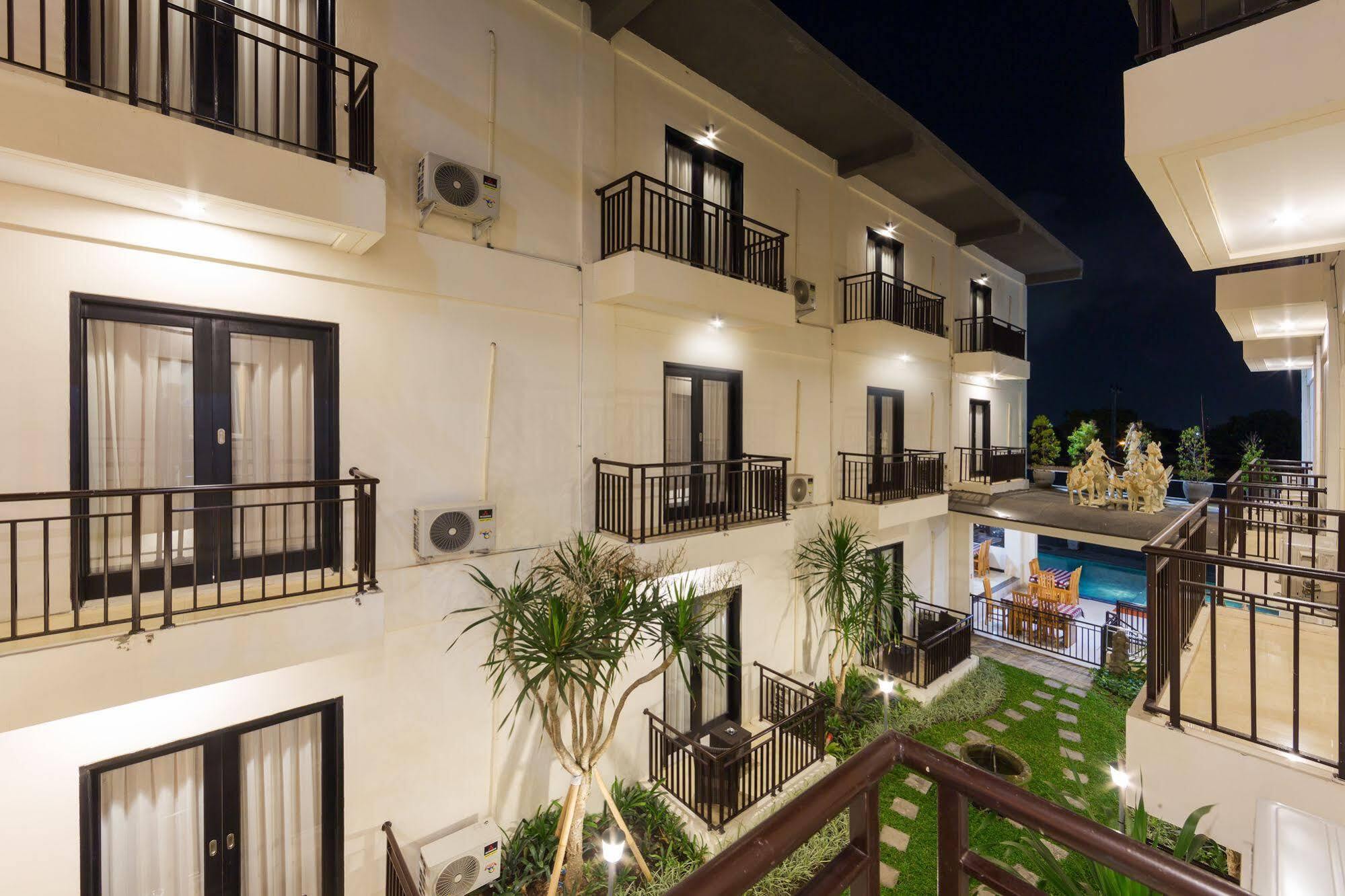 Reddoorz Plus Near Mall Bali Galeria 2 Denpasar  Ngoại thất bức ảnh