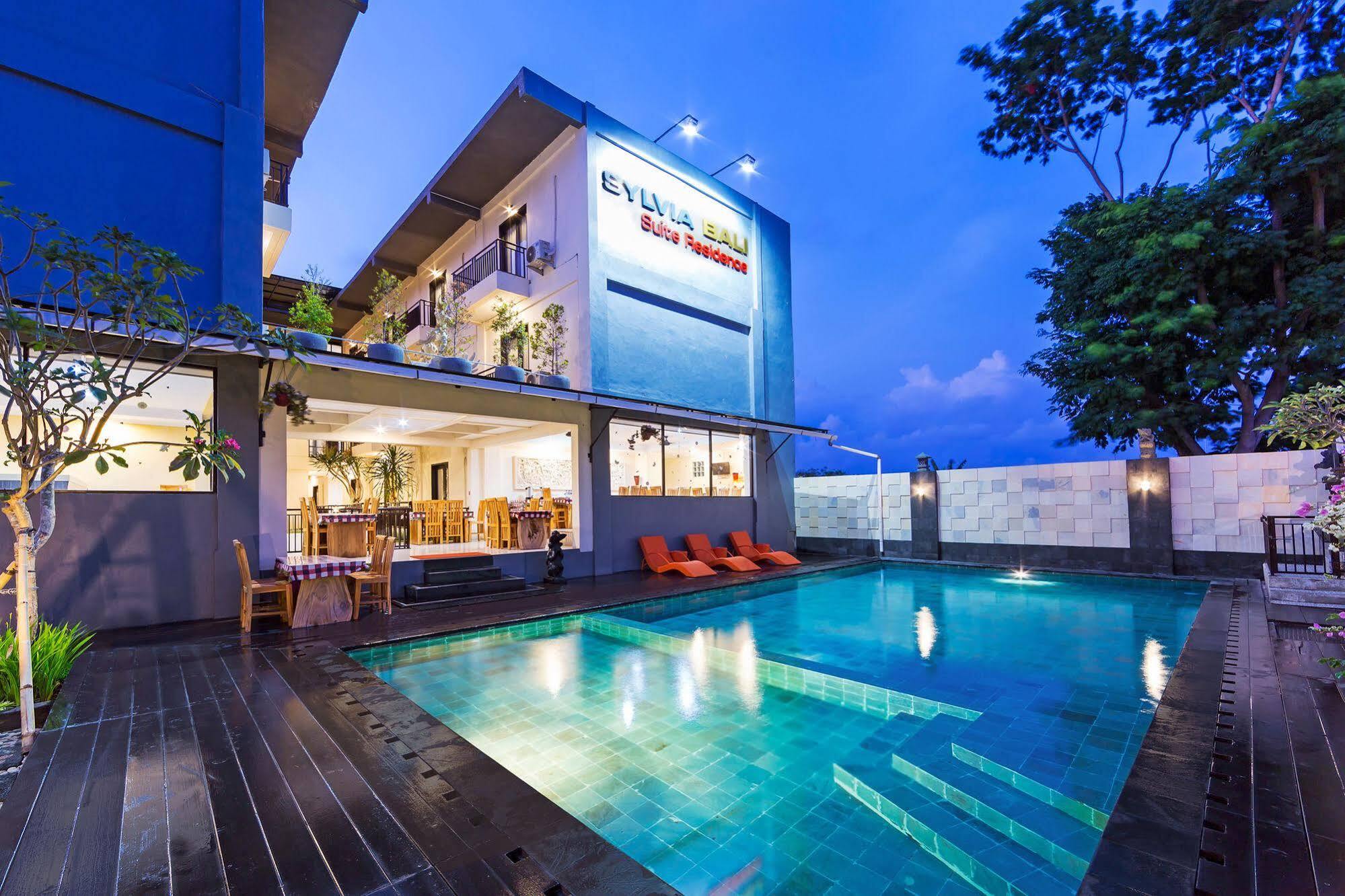 Reddoorz Plus Near Mall Bali Galeria 2 Denpasar  Ngoại thất bức ảnh